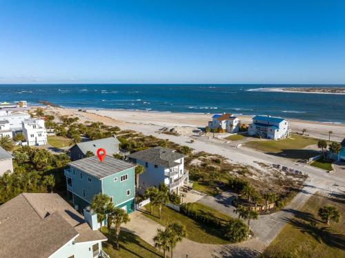 Serenity Now, 4 Bedrooms, Ocean View, Pet Friendly, Sleeps 10, WiFi in St. Augustine, USA