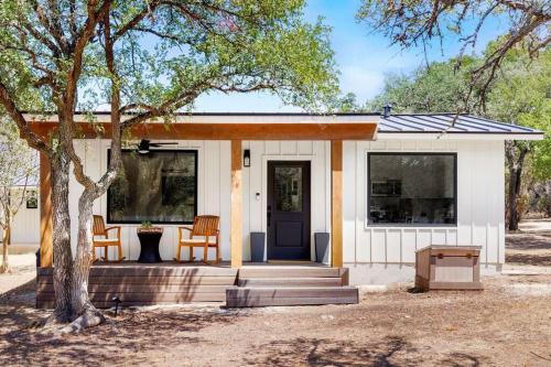 Casita 5 minutes from Gruene Hall and King Bed! in New Braunfels, USA
