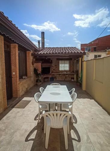 Létesítmények, EL Rincón de Lola (EL Rincon de Lola) in Canada Del Hoyo