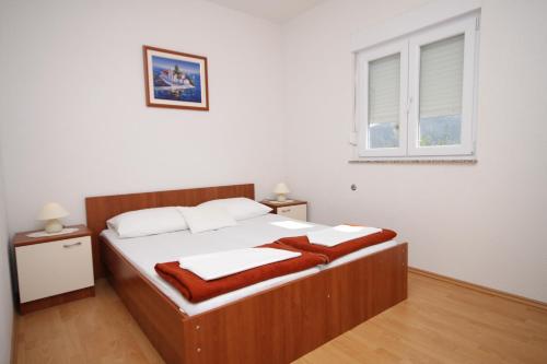 Apartments with a parking space Pag - 6525 - image 11