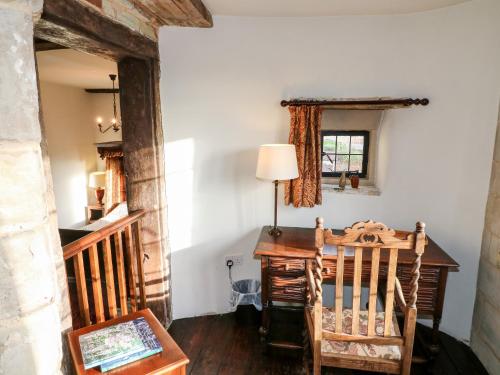 Gatehouse Croft - image 12