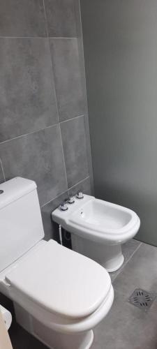 One-Bedroom Apartment image 5