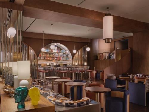 Public House Sukhumvit 31 Hotel