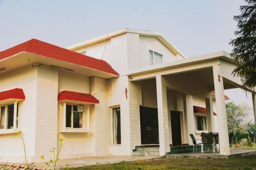 Exterior view, Willow Woods Farm House Gurgaon in Sohna
