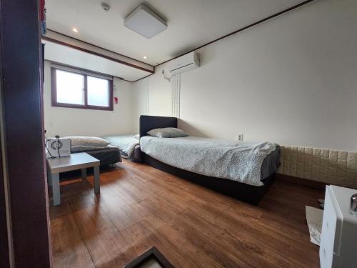 Olive Hostel MyeongDong