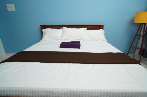 Deluxe King Room image 2