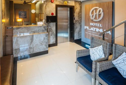 Lobby, RedDoorz Plus @ Hotel Platinum Occidental Mindoro in San Jose (Mindoro Occidental)