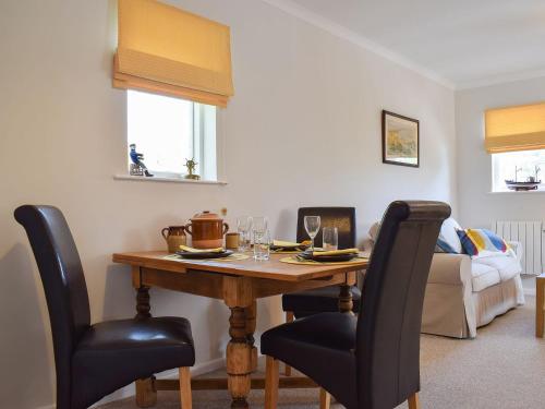 Exterior view, Stonecot in Wootton Bridge