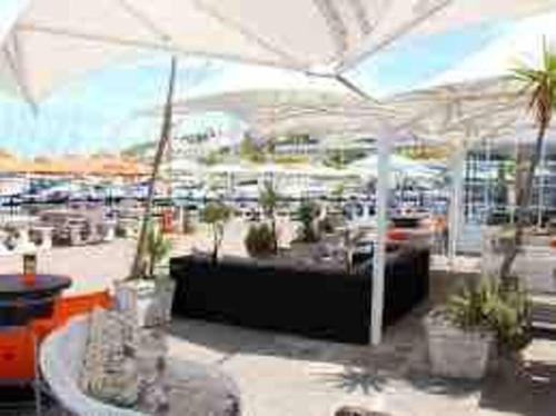 Modern, spacious & newly renovated Langebaan Stay in Skiathos