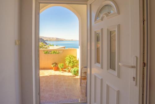 Apartment and Room Bacic 5