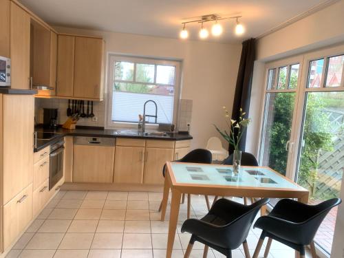 Two-Bedroom Apartment image 7