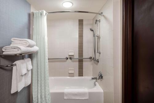 Sonesta Select Austin North Central - image 9
