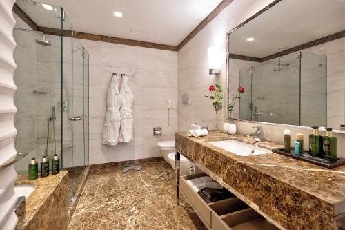 419887415 Meliá Genova