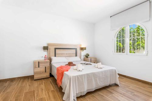 Three-Bedroom Villa image 6