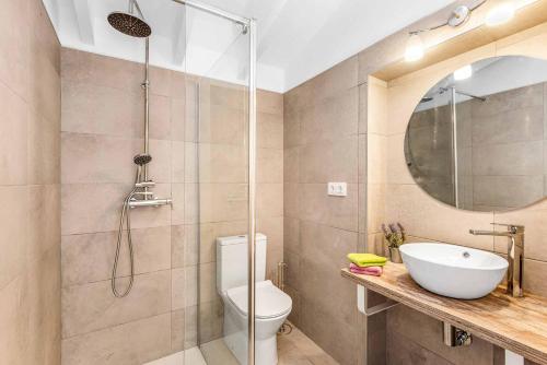 Three-Bedroom Villa image 1