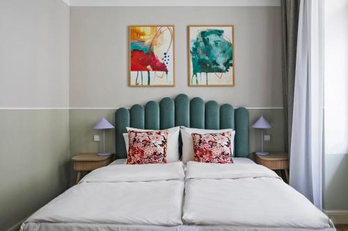 Large Studio with Kitchenette room in Numa Prague Flow