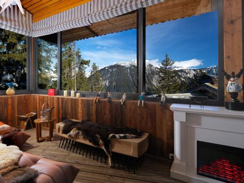 Snow Lodge Hotel Courchevel 1850