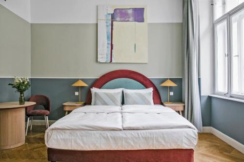 room detail thumbnail 0