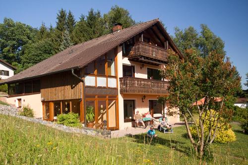 Ferienwohnungen Talblick 3 - Apartment - Fladungen