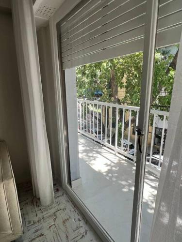 Lovely BA City 6 pax 3 bedr 2 bath with Balcony View Just renewed