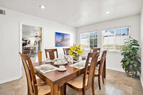 Large Family Home - Only 20 mins from Disneyland in Fullerton, USA