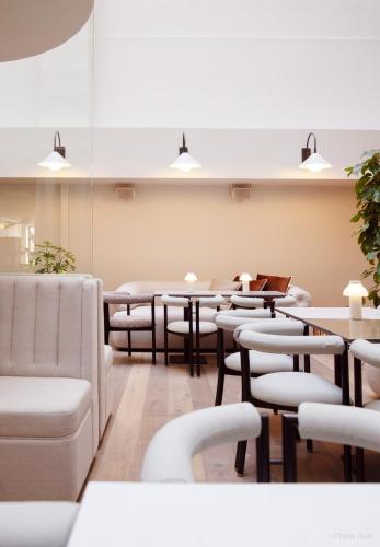 Bar/lounge, Revier near Beijing Palace