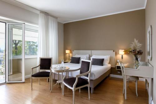 1 queen bed