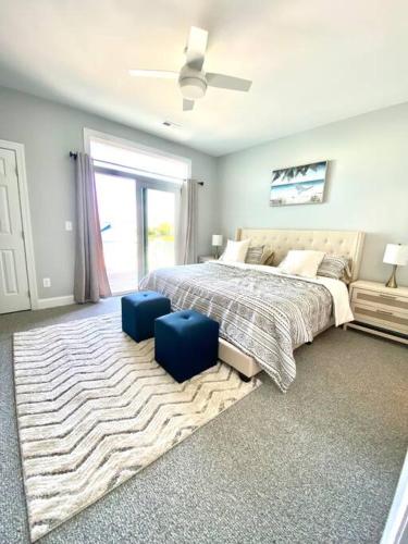 Henderson Haven 4 BR / 3 BA Villa, Steps to Beach in Wrightsville Beach