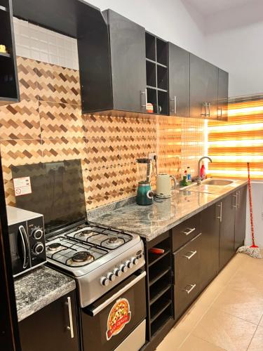 Treasure Park & Garden, Golf Estate. Simawa in Самагу