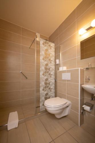 Hotel Carmen - image 3