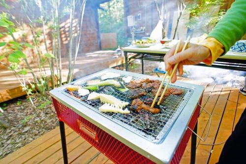 HARUNA CABIN 森の中のログハウス 、広々ウッドデッキでBBQ、公園散策、北軽井沢観光