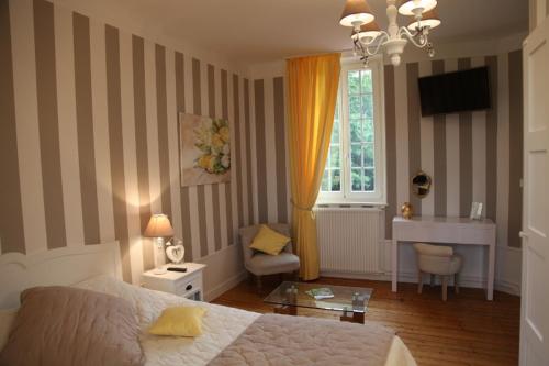 1 queen bed