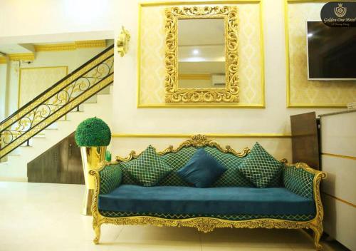 Golden One Hotel - main image