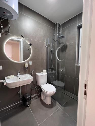 Grand Park & Bllok Area Rooms, Tirana (zdjęcie 6)