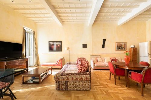 Farnese stylish apartment | Romeloft - image 10