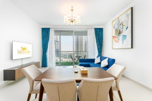 Lux BnB The Grand Harbor Views in Dubai Festival City