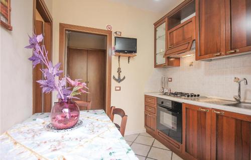  Stunning home in S, M, di Castellabate with 2 Bedrooms and WiFi in Castellabate