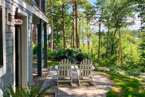 Cape Neddick Getaway Hot Tub, Walk to Beach