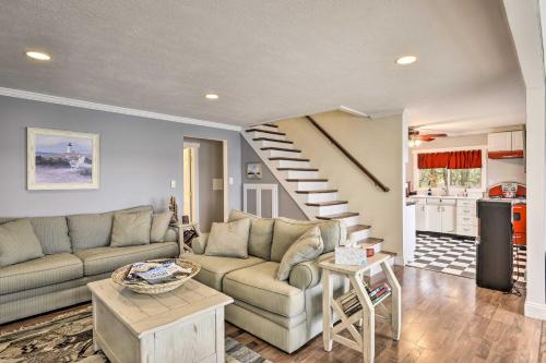 Waterfront Cottage on Sawmill Bay with Deck! in Clayton, USA