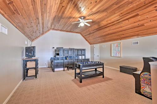 Lakefront Retreat with Views, Near Mammoth Cave!