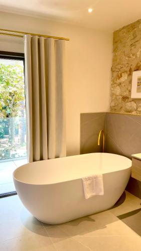 Facilities, La Maison Verchant - Chambres d'hotes in Millenaire - Grammont