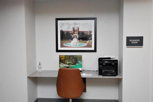 Candlewood Suites Tallahassee an IHG Hotel - image 12