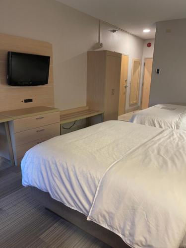 Holiday Inn Express Cedar Rapids - Collins Road an IHG Hotel - image 14