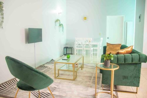 Stylish 2-Bed Sleeps 3 Cosy & Comfortable in Potters Village