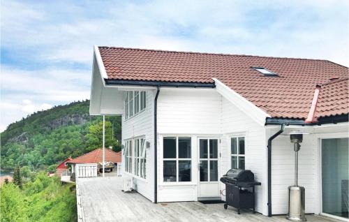 Four-Bedroom Holiday Home in Lindesnes - Gare