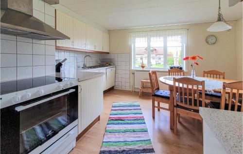 virtuve, Amazing Home In Agunnaryd With Wifi in Agunnaryd