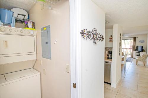 3203 Near Ocean 2nd Floor NW 3203 Near Ocean 2nd Floor NW
