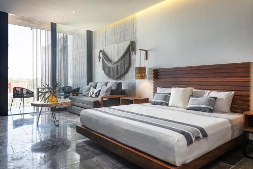 MODERN JUNGLE BOUTIQUE STUDIO W/ AMAZING AMENITIES