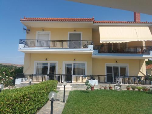 Irene's Sunny apartment in Limnos - Varos