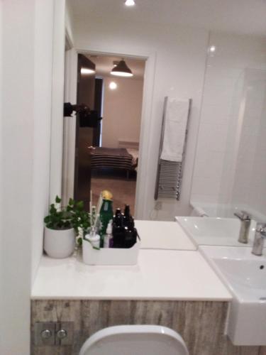 At home Property, Manchester (photo 9)